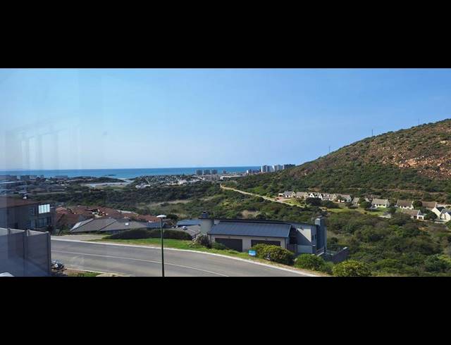 3 BEDROOM HOUSE FOR SALE IN ISLAND VIEW